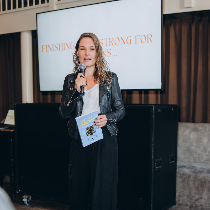 Evita Lammes, trainer en deskundige sociale en psychologische veiligheid en schrijver van waar ligt de grens